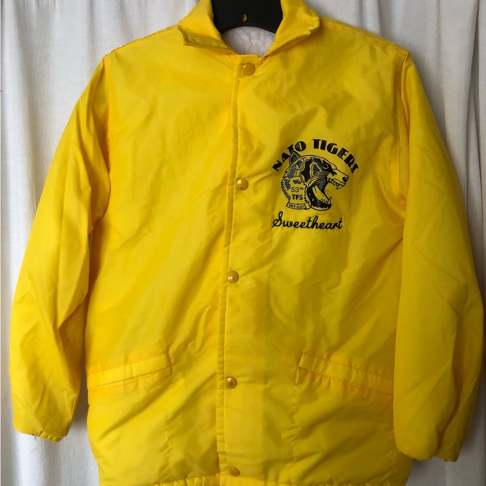Jacket: yellow Nato tigers sweetheart air force youth windless coat large vtg